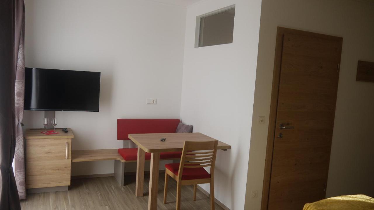 Weinbau Ettenauer Rohrendorf bei Krems Екстериор снимка